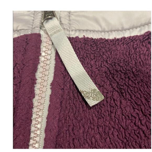 Purple North Face Fleece Jacket Sz L Youth Hooded North Face Jacket - Picture 2 of 8
